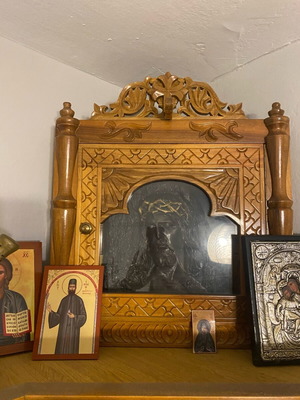 Large corner wooden carved icon stand like new