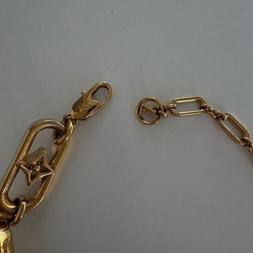 Louis Vuitton My LV Solid Chain necklace used, gold color