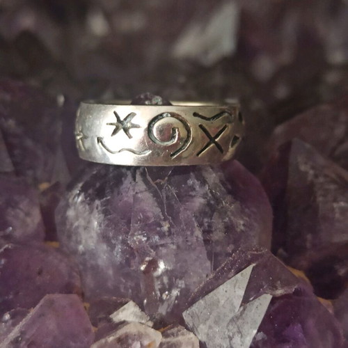 Handmade 925 silver ring like new with moon stars waves designs