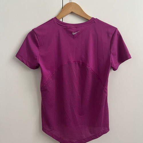 Nike woman shirt like new, XS, pink and purple