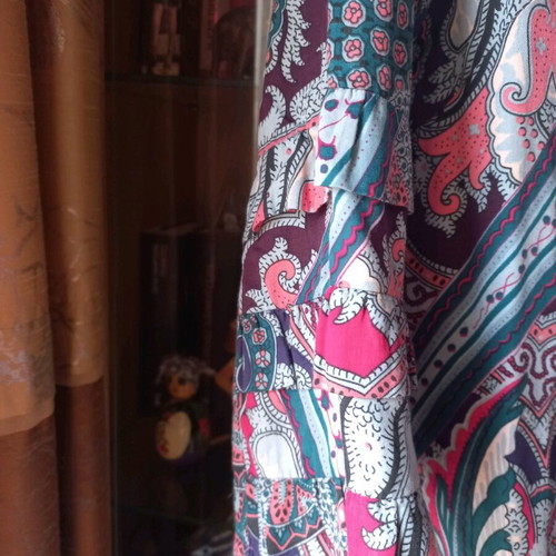 Vilagallo blouse like new, size L, blue and green