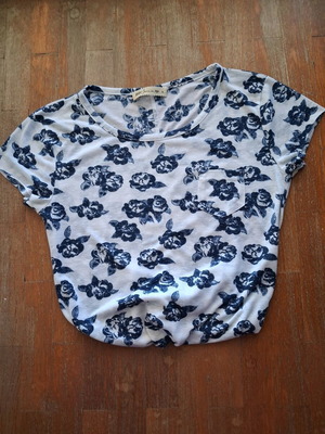 BSB blouse used, small size, white blue