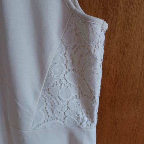 White sleeveless dress with lace back S/M like new