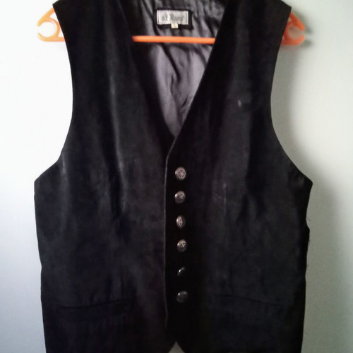 S.Oliver men's suede vest size S like new, black