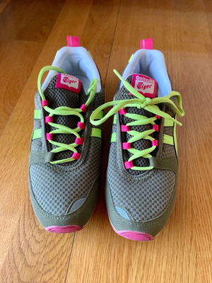 Sneakers Asics Onitsuka Tiger νούμερο 37 σαν καινούργια με έντονο χρώμα