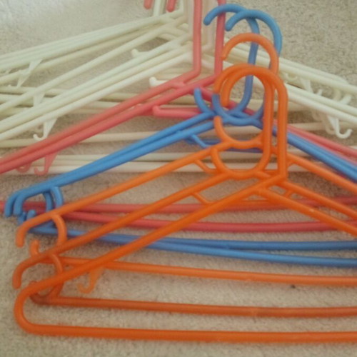Set of 15 hangers like new