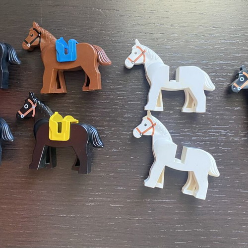 Lego horses used, lot of 7 pieces