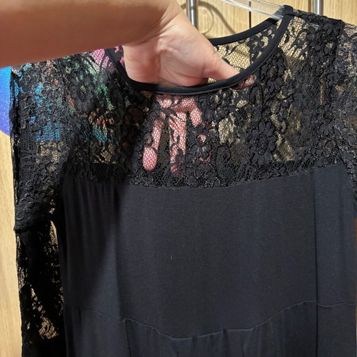 Aristocratic black dress with lace like new