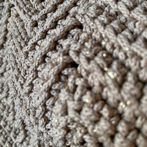 Handmade knitted shoulder bag beige with gold thread like new