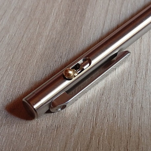 Titanium pen with lever, like new, Schneider Gelion g2 refill 0.5mm
