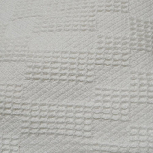 White Piraiki Patraiki quilt like new, cotton 1960s