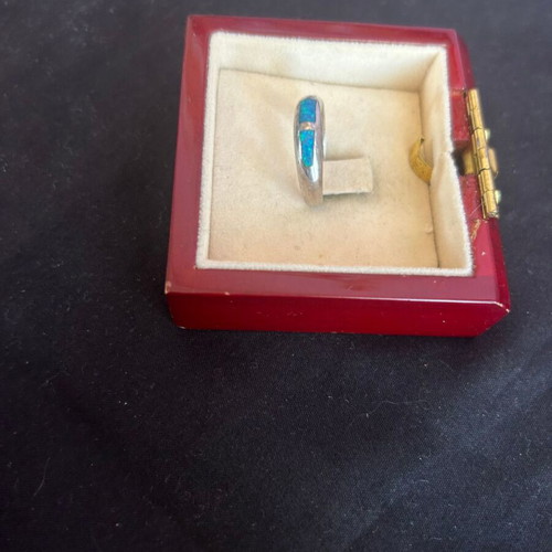 Silver 925 ring like new with blue details