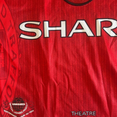 Manchester United Umbro vintage football jersey used, red