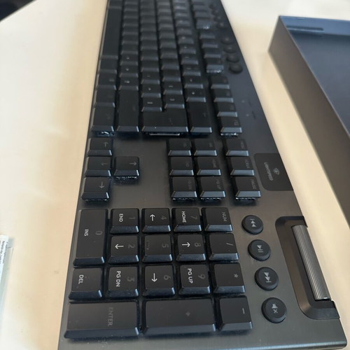 Logitech G915 Lightspeed Keyboard new, US layout