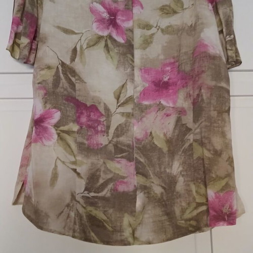 Bonita women's blouse like new, multicolor, size 42