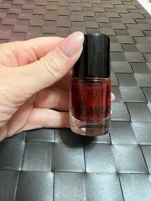 Lee Hatton dry quick nail polish new, terracotta shade