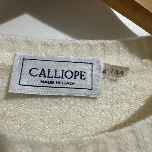 White sweater like new, size XL