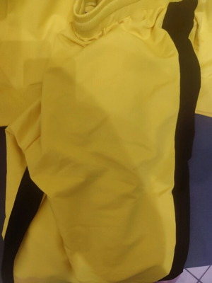 Yellow tracksuit like new, size Large