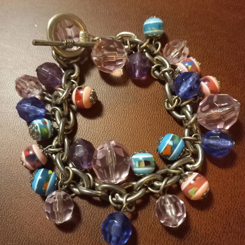Beaded bracelet like new with colorful beads and toggle clasp