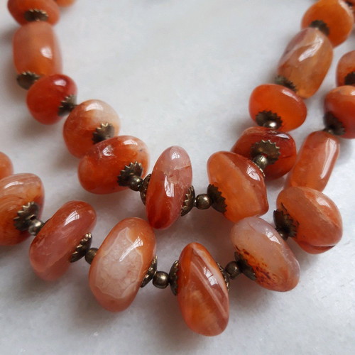 Necklace with semi-precious stones used, orange