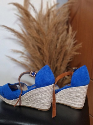 Women's platforms new, size 38