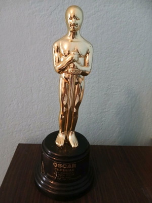 Oscar Grinias decorative plastic trophy used, funny gift
