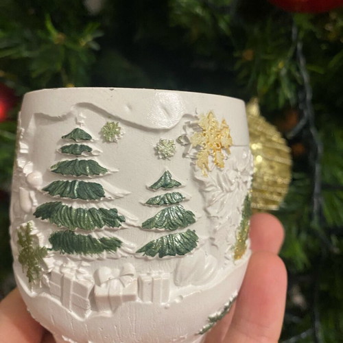 Porcelain container with soy wax and choice of scent handmade, new