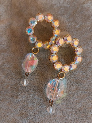Dangling earrings with crystals like new, multicolored