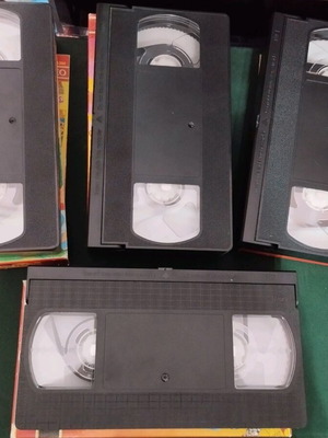 Vintage βιντεοκασέτες κινουμένων σχεδίων VHS σαν καινούργιες, σετ