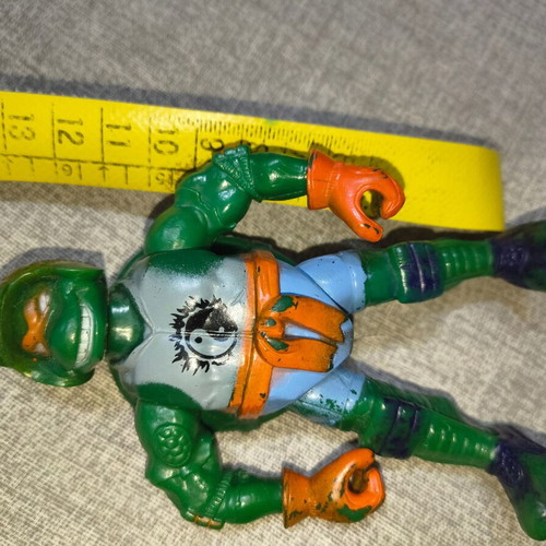 Tmnt Leonardo motorcycle toy with Leonardo figure used