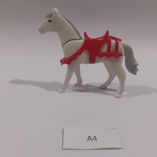 Playmobil horse with saddle and breastplate A4 like new