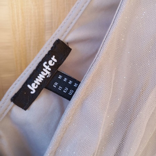 Jennifer dress with gray tulle like new, silver glitter