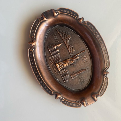 Decorative souvenir like new with its base