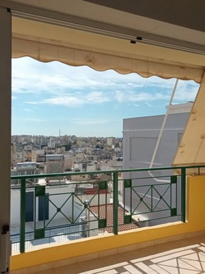 Ρετιρέ διαμέρισμα 76 τ.μ. στο Κερατσίνι Αμφιάλη με θέση στάθμευσης και αποθήκη