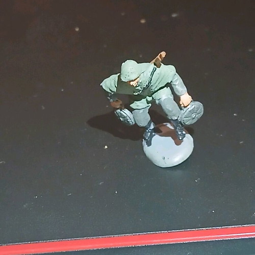 German infantry soldiers like new, scale 1/72, set of 10