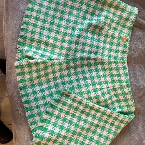 Amuse skirt-style shorts like new, white and green