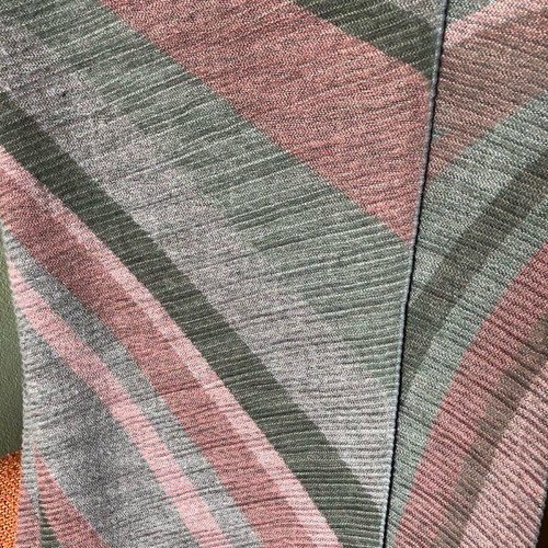 Pashmina like new, large size, gray and pink