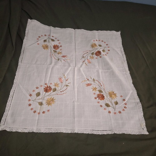 Ergoheiro handmade table linen like new