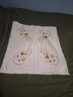 Ergoheiro handmade table linen like new