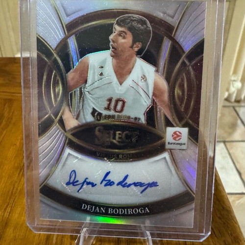 Dejan Bodiroga Auto /99 basketball card