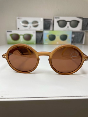 IZIPIZI Junior Kids Sunglasses Amber Brown | Round Frame | Ages 5–10