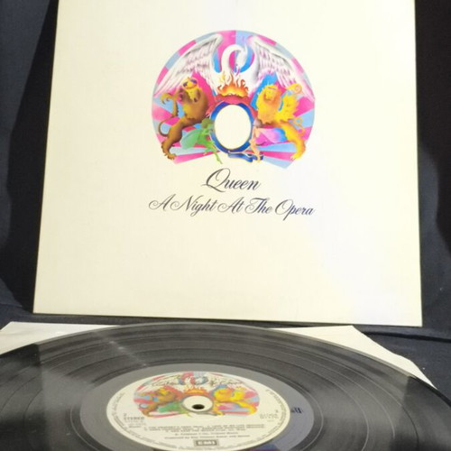 Queen A Night At The Opera vinyl like new