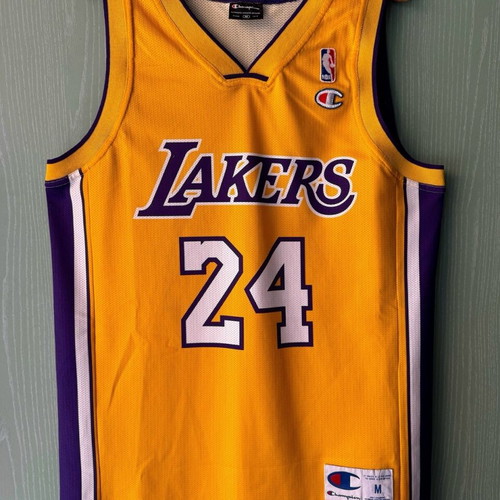 Kobe Bryant Los Angeles Lakers Jersey size Medium like new