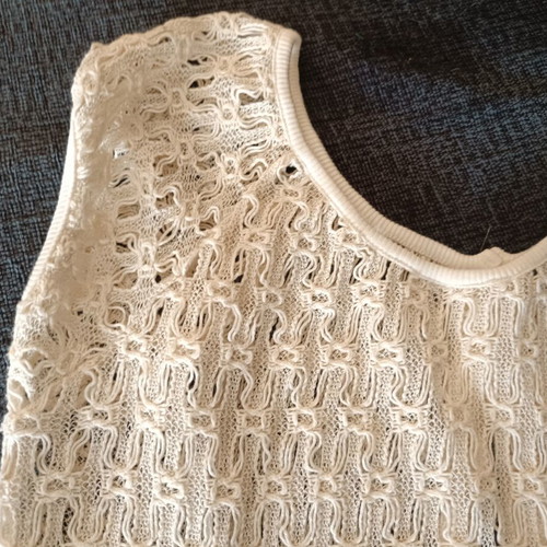 Toi Moi blouse L beige knit transparent like new