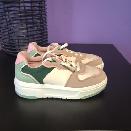 Women's sneakers size 38 with chunky sole like new, multicolor