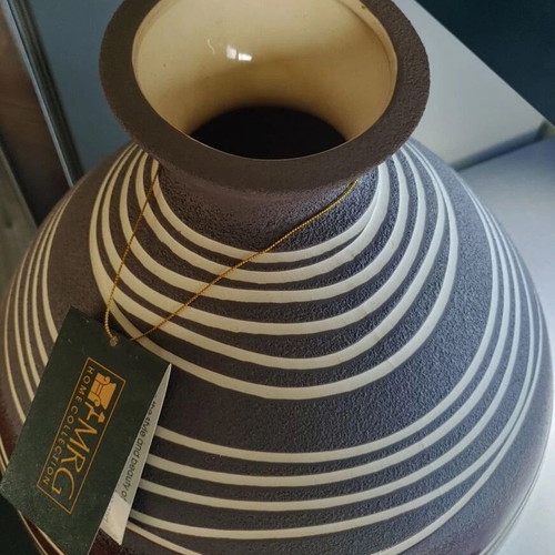 Large two-tone brown decorative jar