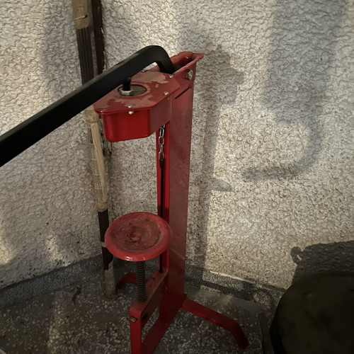 Cork Placement Tool used