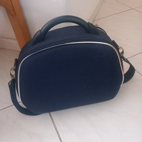 Makeup case like new, compact with strap