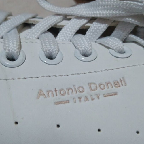 Sportex white sneakers with gold detail, size 39