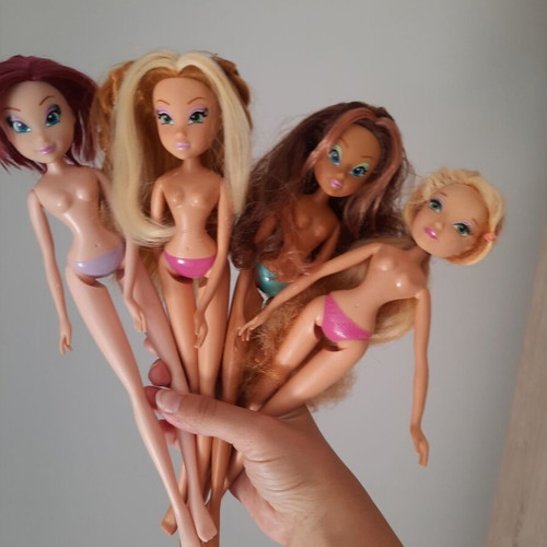 Winx Club dolls lot of 4, Witty Toys 2009 beach series